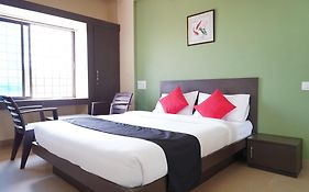Oyo Chinthu Comforts Hotel Tumkur India